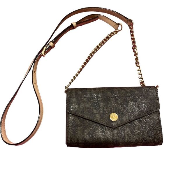 Michael Kors Wallet on a Chain - Picture 2 of 5